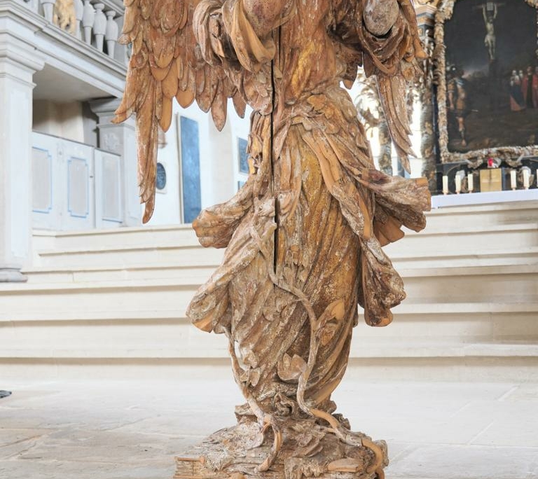 K1024_Pultengel etwas von rechts